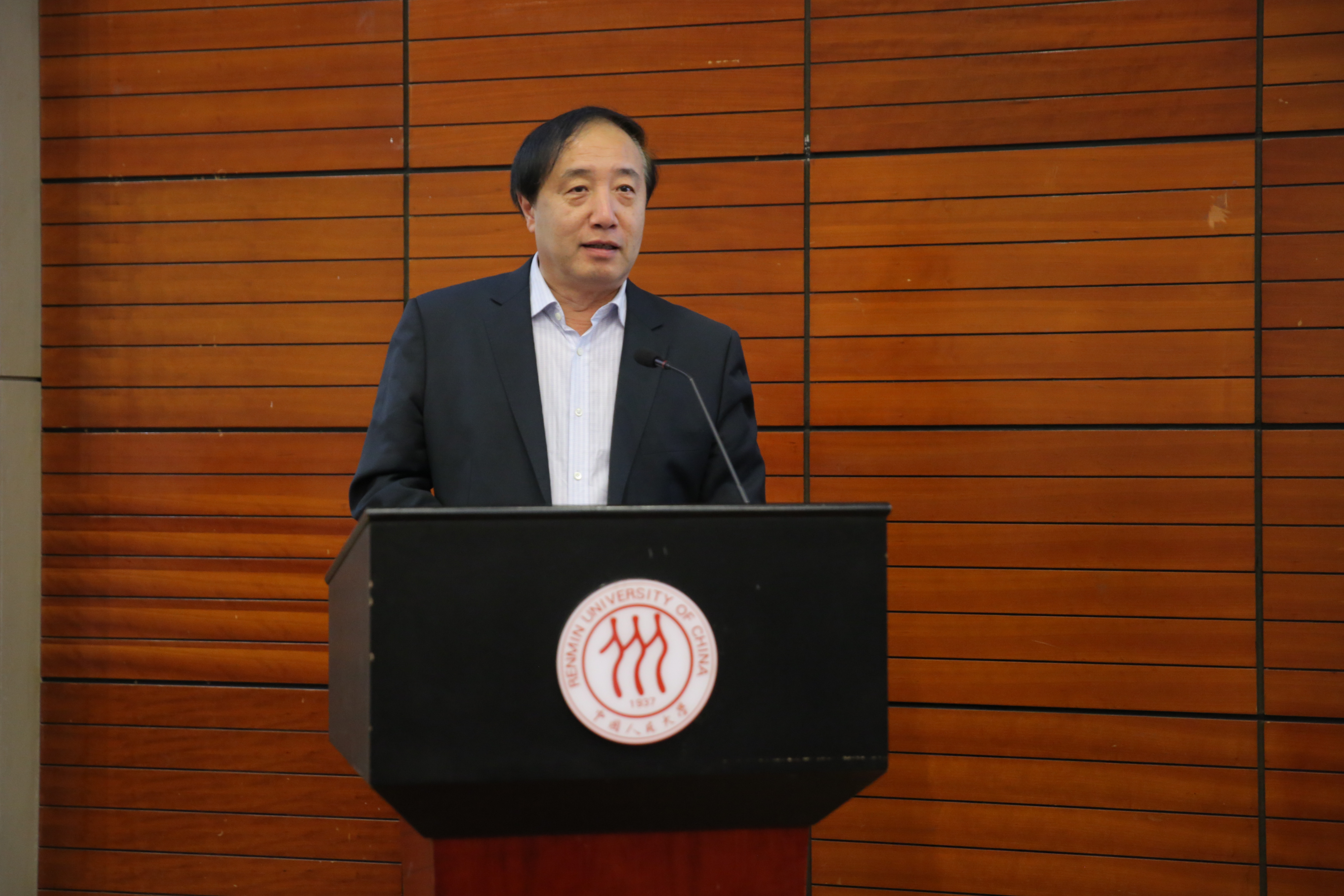 杜鹏副校长主持